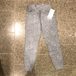 Lululemon Ready to Rulu joggers, NWT, sz 4 grey